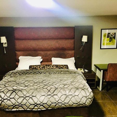 BW Starfire Hotel Ikeja Exterior photo
