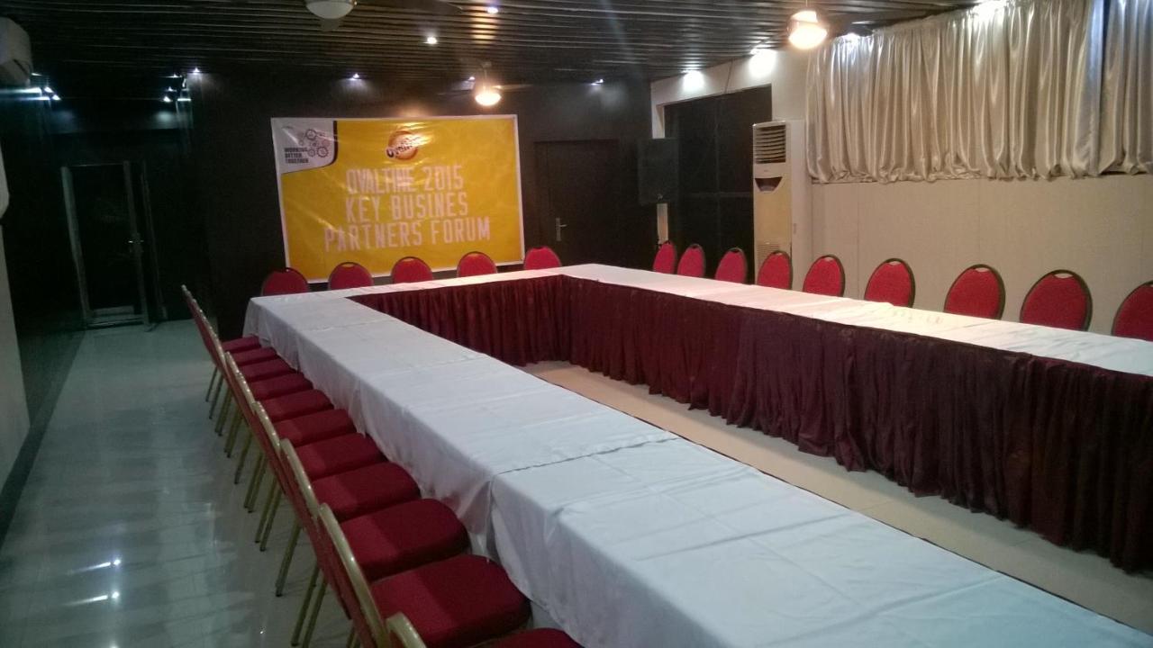 BW Starfire Hotel Ikeja Exterior photo