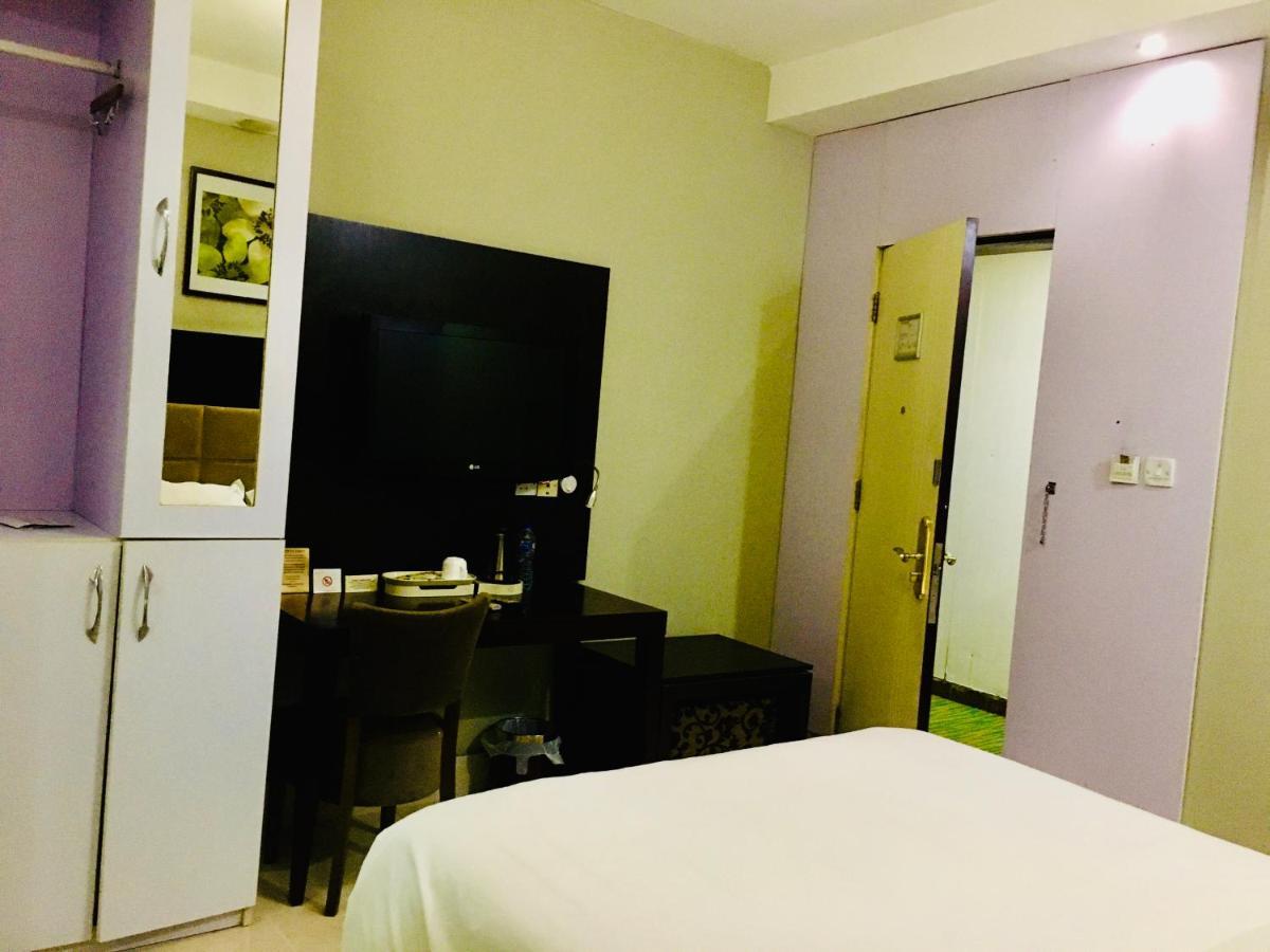 BW Starfire Hotel Ikeja Exterior photo
