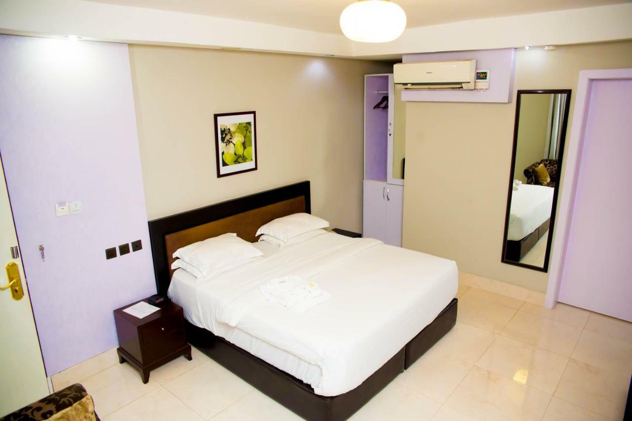 BW Starfire Hotel Ikeja Exterior photo